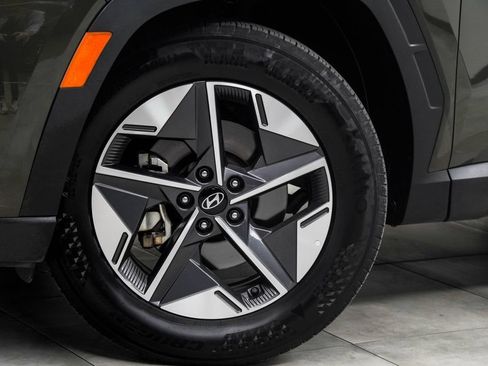 Used 2025 Hyundai Tucson SEL FWD image 3