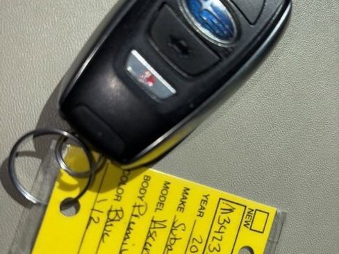 Used 2021 Subaru Ascent Premium w/ Convenience Package image 18