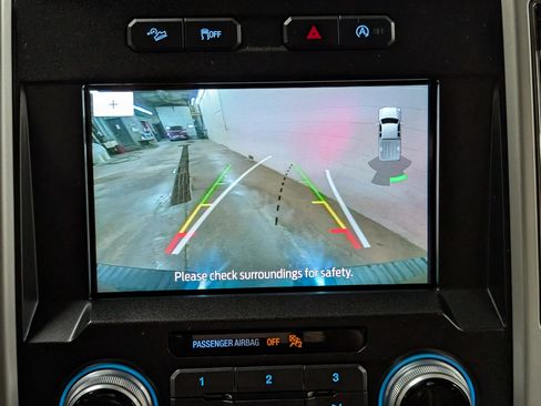 Used 2018 Ford F150 Lariat w/ Equipment Group 502A Luxury image 30