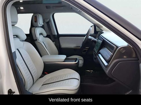 Used 2024 Rivian R1S Adventure AWD/4WD image 12
