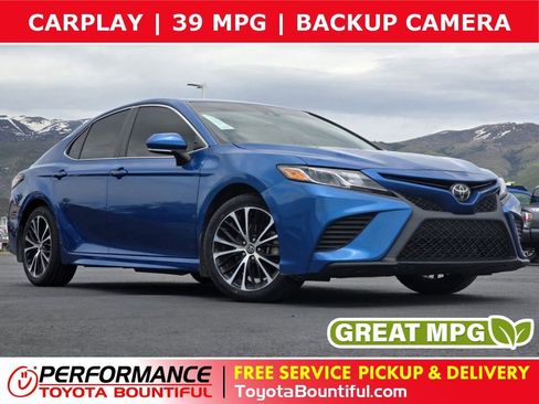 Used 2019 Toyota Camry SE w/ Audio Package image 1