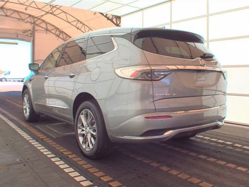 Used 2023 Buick Enclave Avenir image 2