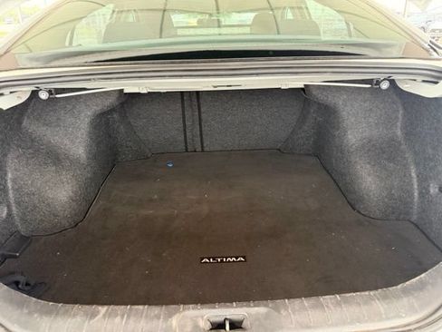 Used 2019 Nissan Altima 2.5 S FWD image 12