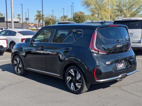 Certified 2024 Kia Soul GT-Line w/ GT-Line Technology Package image 3