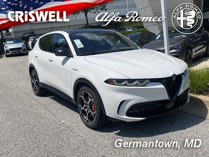 New 2025 Alfa Romeo Tonale w/ Premium Package