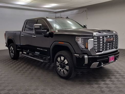 Used 2024 GMC Sierra 2500 Denali w/ Denali Reserve Package AWD/4WD image 7