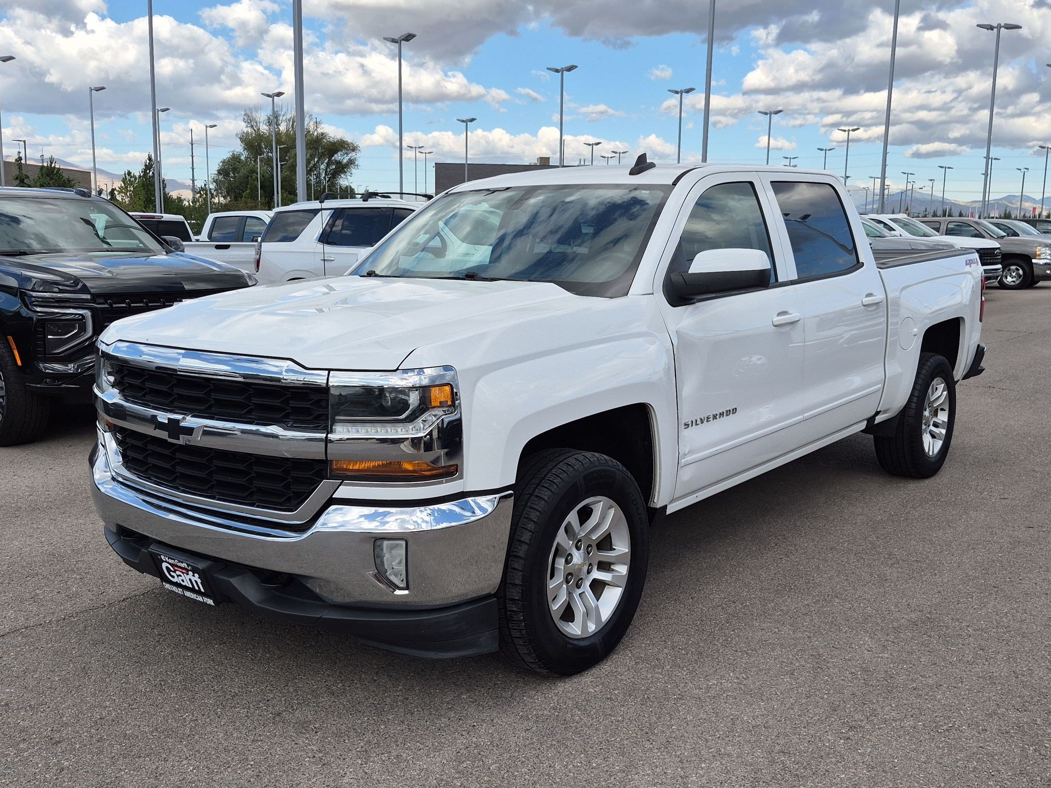 Used 2018 Chevrolet Silverado 1500 LT w/ All Star Edition AWD/4WD image 8