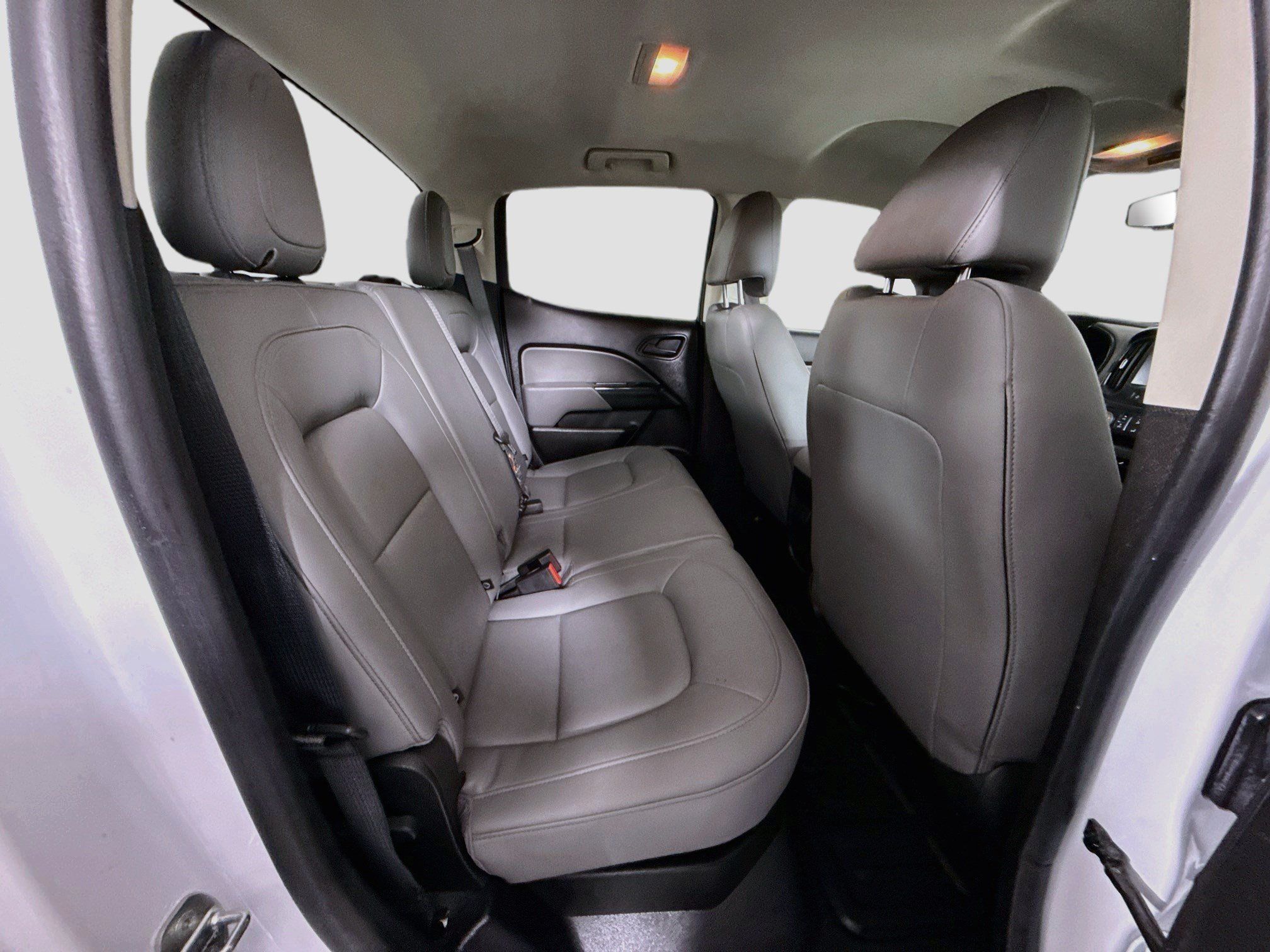 Used 2021 Chevrolet Colorado W/T RWD image 24