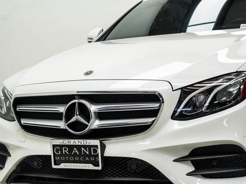 Used 2020 Mercedes-Benz E 450 4MATIC Sedan w/ Parking Assistance Package image 2