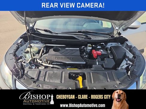 Used 2024 Nissan Rogue SV AWD/4WD image 9