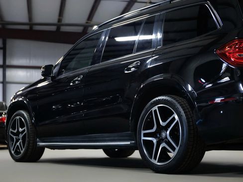 Used 2017 Mercedes-Benz GLS 550 GLS 550 Sport Utility 4D image 15