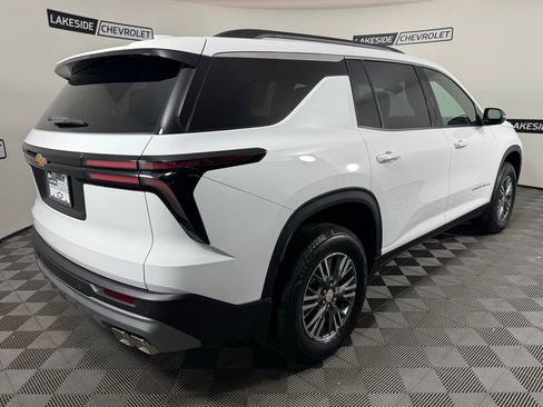 New 2026 Chevrolet Traverse LT w/ LPO, Floor Liner Package image 6