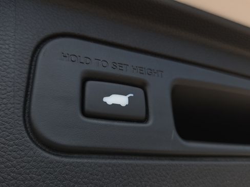 Certified 2024 Honda Pilot Elite image 16