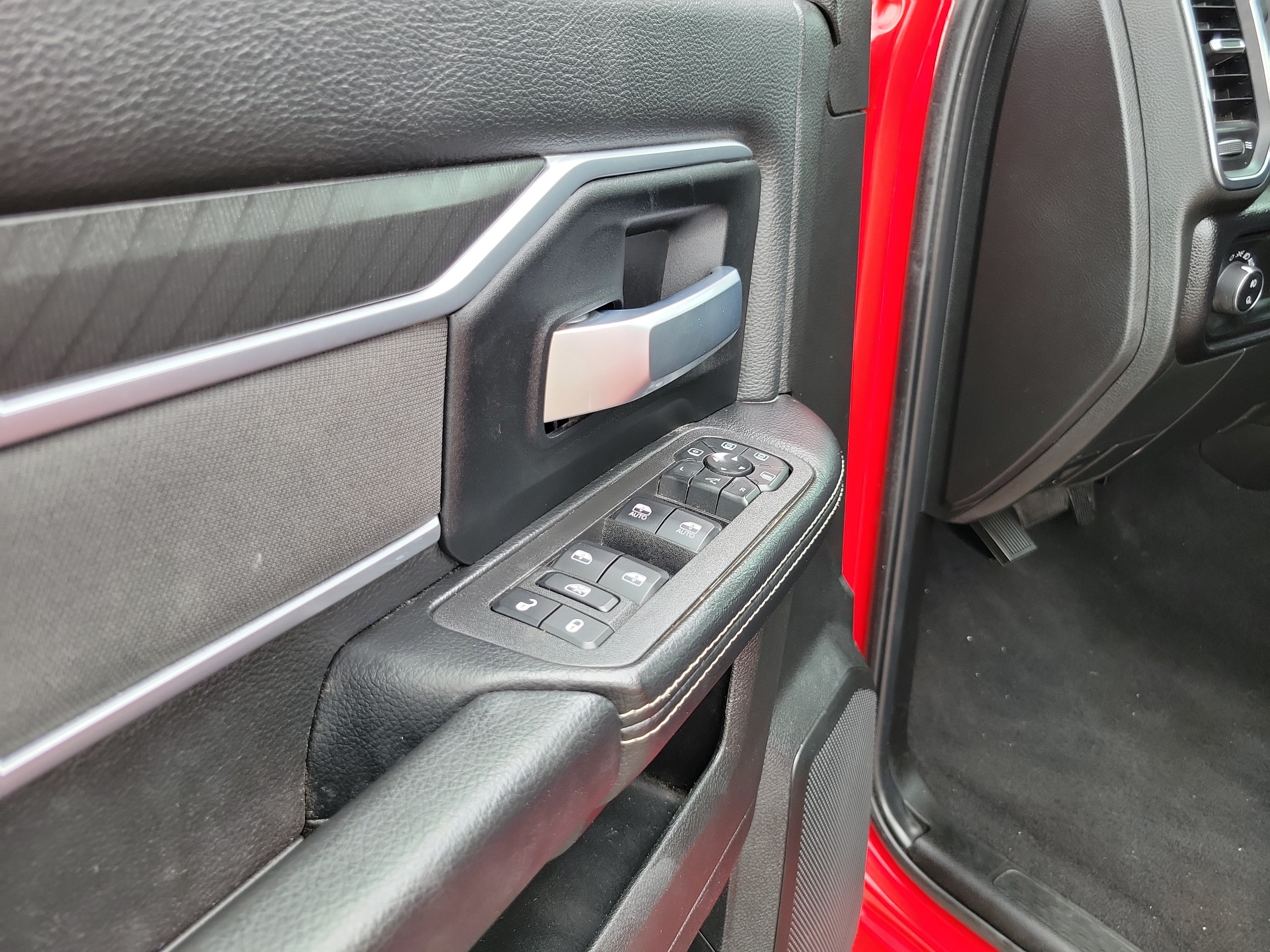 Used 2026 RAM 2500 Big Horn AWD/4WD image 7