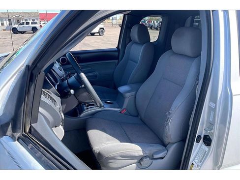 Used 2006 Toyota Tacoma 4x4 Access Cab V6 image 27