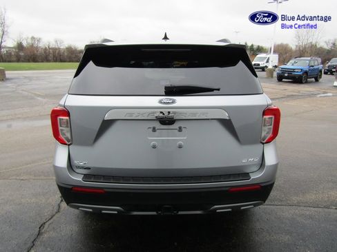 Certified 2024 Ford Explorer XLT w/ Equipment Group 202A AWD/4WD image 5