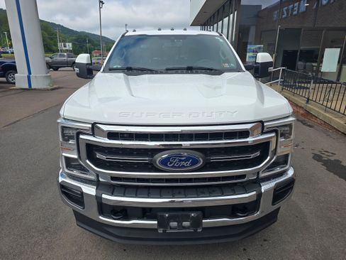 Used 2020 Ford F250 Lariat w/ Lariat Ultimate Package AWD/4WD image 2
