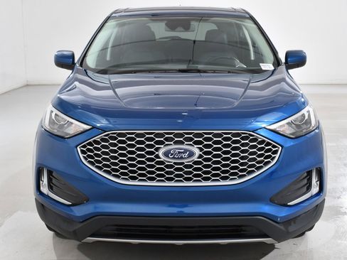 Used 2024 Ford Edge SEL w/ Convenience Package image 3