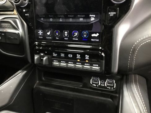 Used 2020 RAM 2500 Limited AWD/4WD image 25