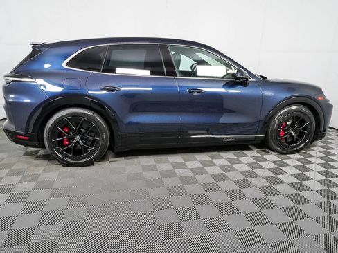 New 2026 Porsche Cayenne Turbo AWD/4WD image 28