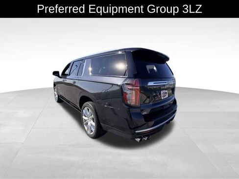 Used 2024 Chevrolet Suburban High Country image 5