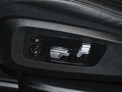 Used 2022 BMW X5 M50i w/ Executive Package image 54