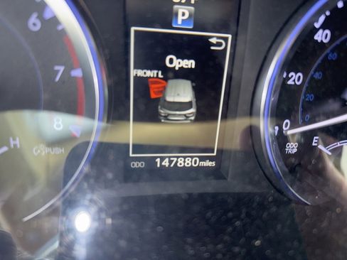 Used 2014 Toyota Highlander Limited image 11