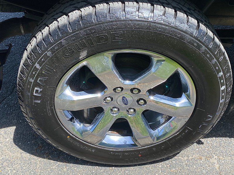 Used 2022 Ford F150 Lariat w/ Equipment Group 502A High AWD/4WD image 13