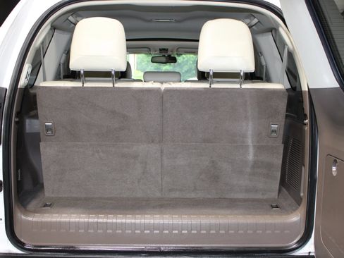 Used 2011 Lexus GX 460 w/ Comfort Plus Pkg AWD/4WD image 41