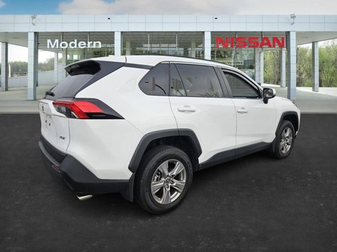 Used 2025 Toyota RAV4 XLE image 4