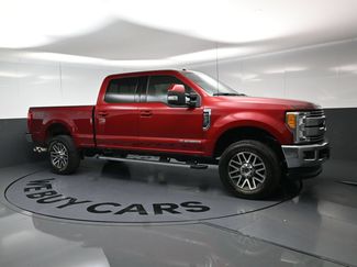 Used 2017 Ford F250 Lariat w/ Lariat Ultimate Package AWD/4WD video 2