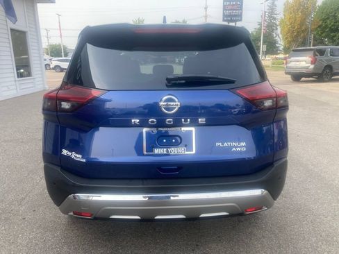 Used 2021 Nissan Rogue Platinum AWD/4WD image 6