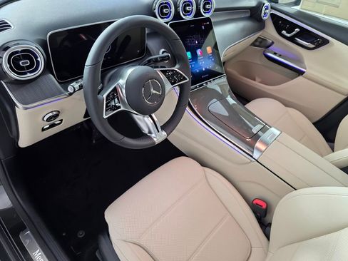 New 2026 Mercedes-Benz GLC 300 image 8