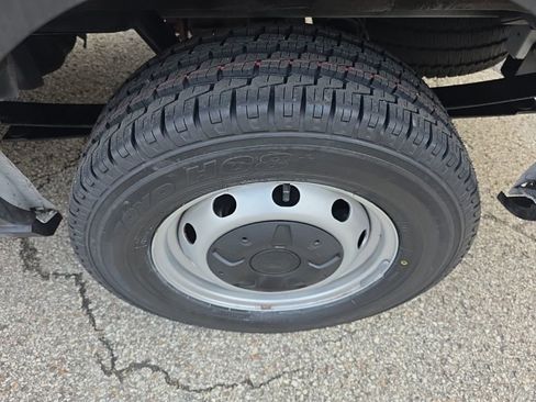 Certified 2023 Ford Transit 150 Low Roof image 35