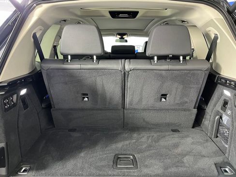 Used 2021 BMW X7 xDrive40i w/ Premium Package image 24