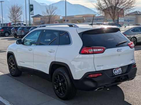 Used 2017 Jeep Cherokee Latitude w/ Trailer Tow Group image 8
