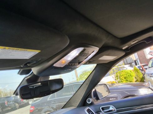 Used 2019 Jeep Grand Cherokee SRT image 19