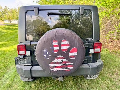 Used 2016 Jeep Wrangler Sport w/ Quick Order Package 24S AWD/4WD image 4