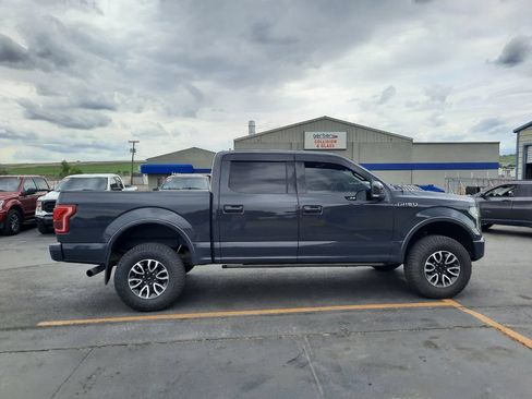 Used 2016 Ford F150 Lariat w/ Equipment Group 502A Luxury AWD/4WD image 3