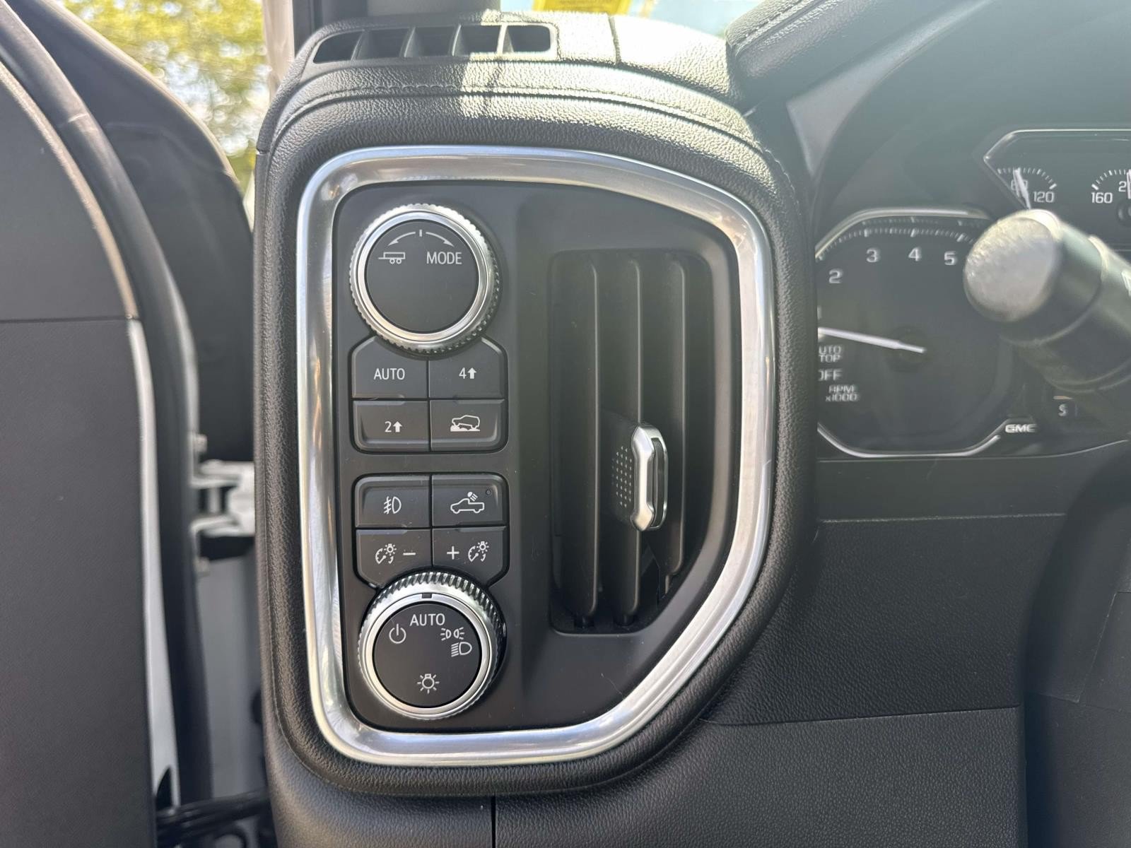 Used 2021 GMC Sierra 1500 Elevation AWD/4WD image 18