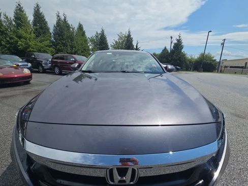 Used 2018 Honda Accord EX image 4