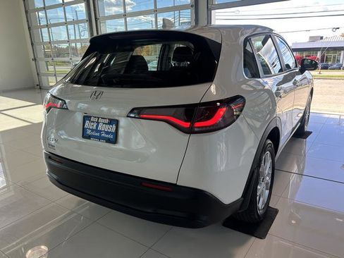 Used 2024 Honda HR-V LX image 8