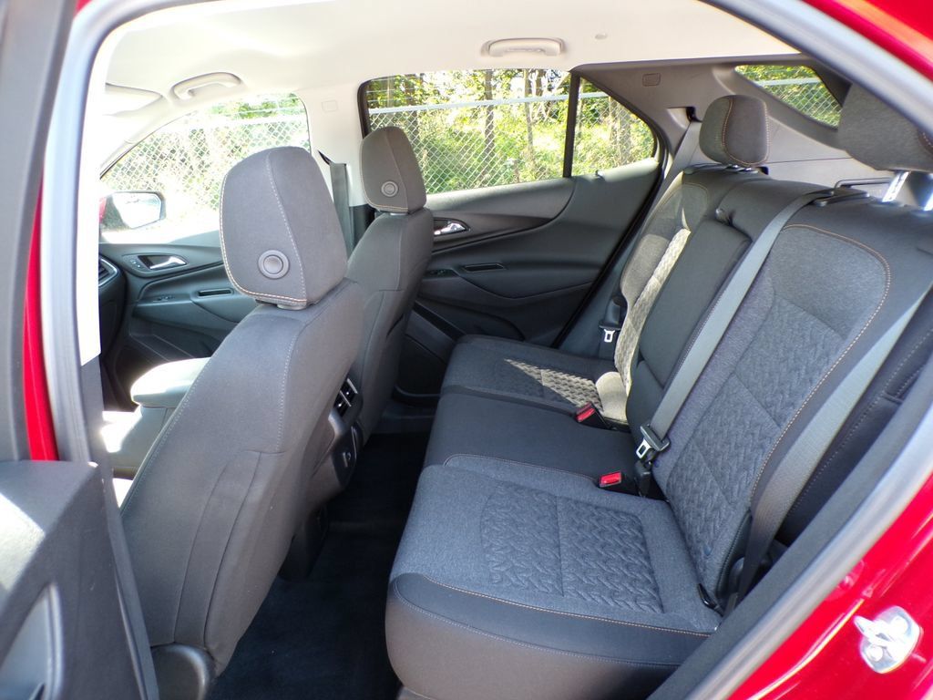 Used 2024 Chevrolet Equinox LT AWD/4WD image 18