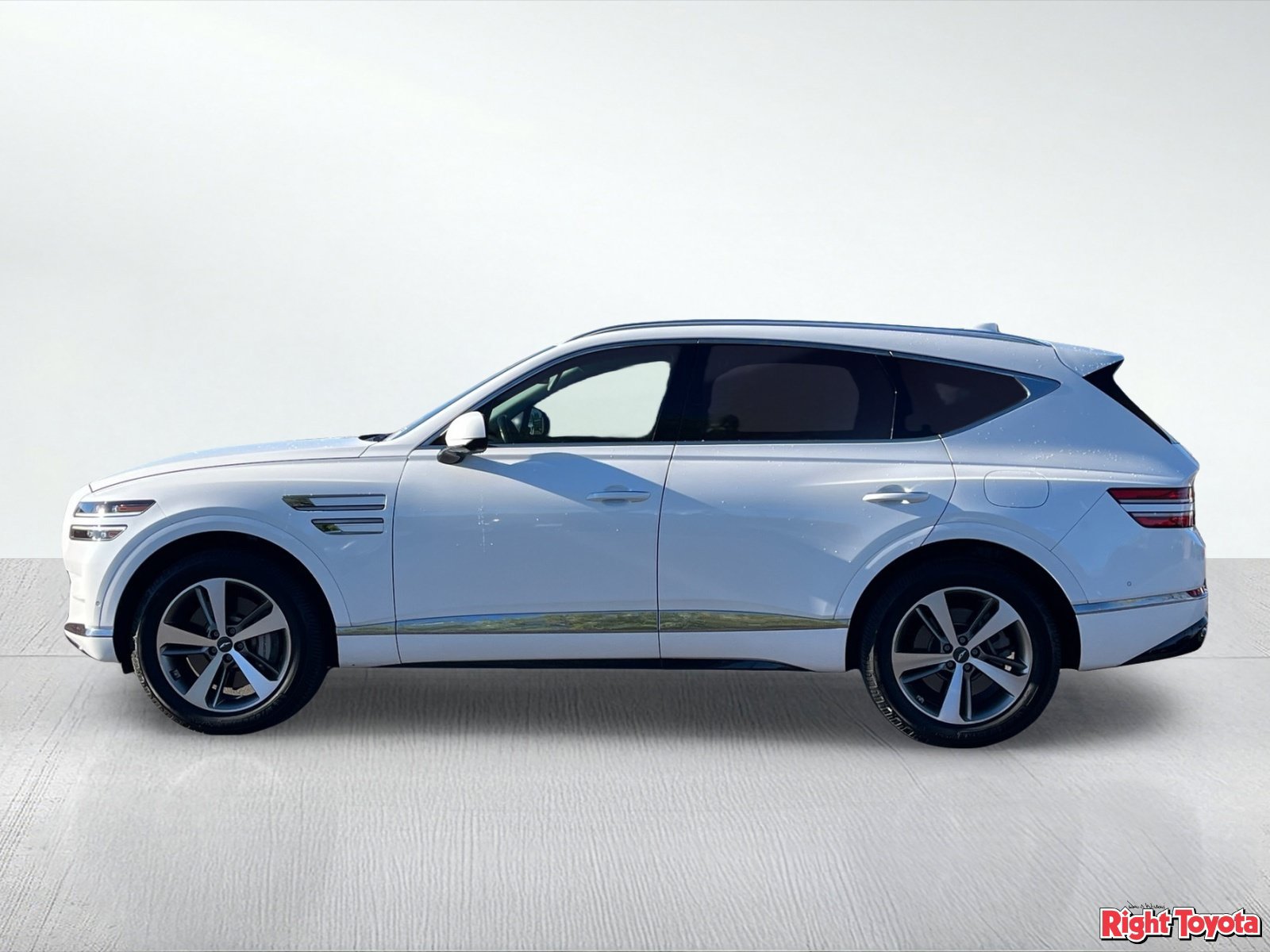 Used 2021 Genesis GV80 3.5T w/ Advanced Package 06 AWD/4WD image 3