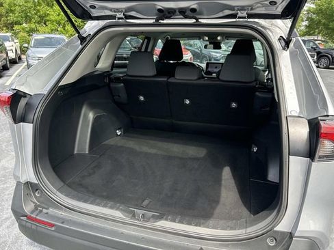 Used 2025 Toyota RAV4 XLE FWD image 12