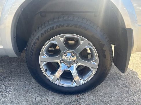 Used 2017 RAM 1500 Laramie w/ Convenience Group image 31