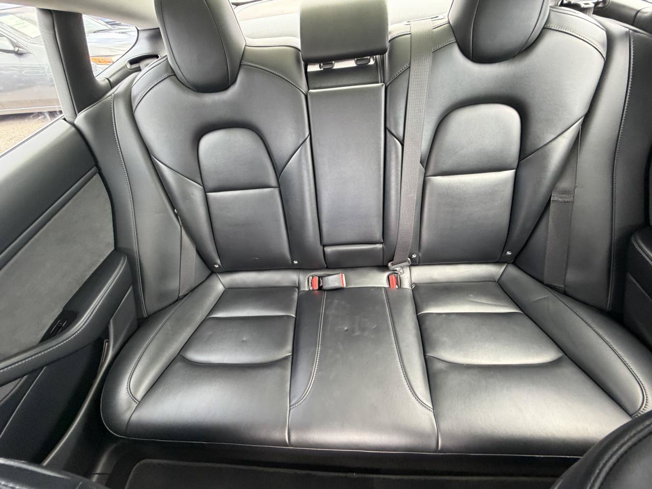 Used 2018 Tesla Model 3 Long Range AWD/4WD image 30