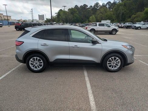 Used 2022 Ford Escape SE w/ Convenience Package image 4