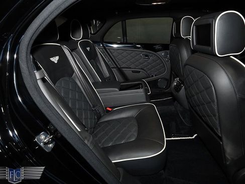 Used 2013 Bentley Mulsanne RWD image 18