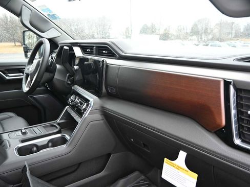 New 2026 GMC Sierra 2500 Denali w/ Denali Reserve Package image 22